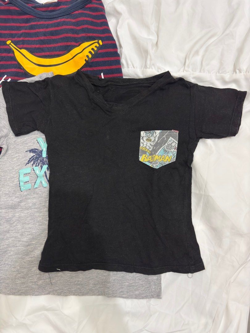 Kids Tshirt 1-3 years old (Category: Babies & Kids Fashion) located in Quezon City. Submitted by thezzzagm (Listing ID 1392801090, Image 3). Description: For your Boy (pambahay shirt) Fits to 1-3 years old Get 3 for P100.00 only Rfs: Decluttering Loc: SM Fairview Buyer will shoulder the SF Courier: Grab/Lalamove/Gogo Express.