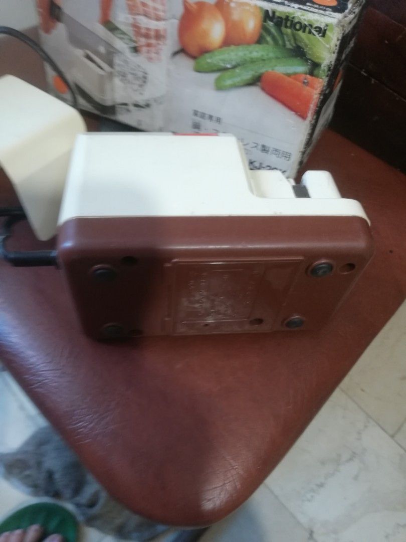 Kj20 national knife sharpener, 110volts (Category: Knives & Chopping Boards) located in Paranaque City. Submitted by 4thestate.surplusan (Listing ID 1392712293, Image 3). Description: Vintage national electric knife sharpener.