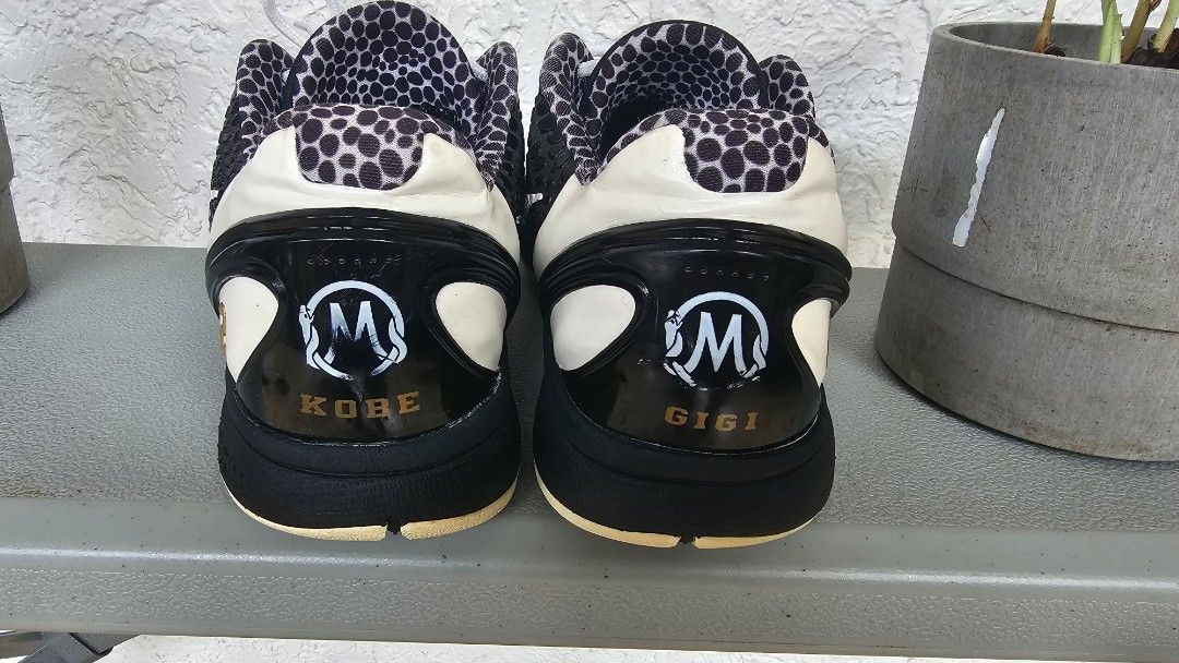 KOBE 6 protro mambacita sweet 16 (Category: Sneakers) located in Antipolo. Submitted by jujoson (Listing ID 1392700530, Image 2). Description: Bought in Hongkong Used size 9.5 U.S. no extra lace , no box.