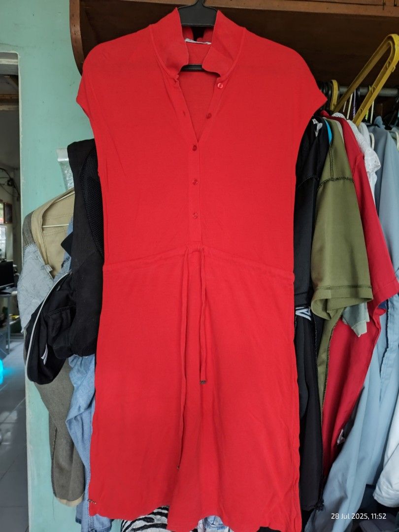 Lacoste dress (Category: Dresses) located in Caloocan City. Submitted by bluschlez (Listing ID 1392733160, Image 1). Description: what you see is what you get..