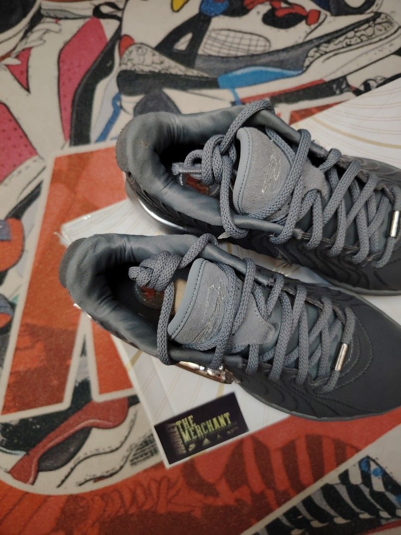 LeBron 21 Cool Grey Size 8 (Category: Sneakers) located in Marikina City. Submitted by tm_harley (Listing ID 1392843160, Image 2). Description: 🚨LeBron 21 Cool Grey Low Size 8 Men's Available ✅4,795 pesos only!! ❌10,295 SRP Send a DM for inquiries 📩 FB: Harley Villa FB Page: The Merchant - Kicks and Collectibles 📌Marikina City Location.
