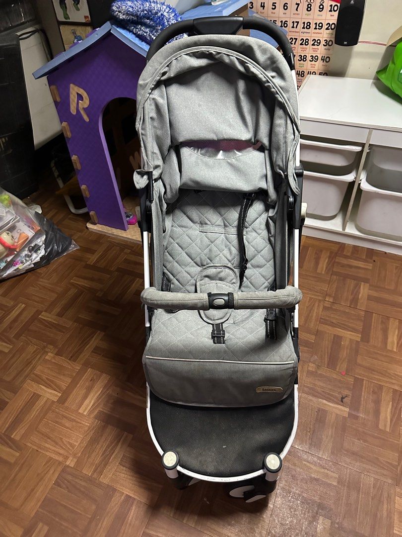 Looping stroller (Category: Strollers) located in Quezon City. Submitted by kakabookaboo (Listing ID 1392766311, Image 1). Description: Looping Stroller Rfs: daughter outgrew the stroller already No lowballers please Please Respect my post Seller has the right to choose which buyer to sell the item to.