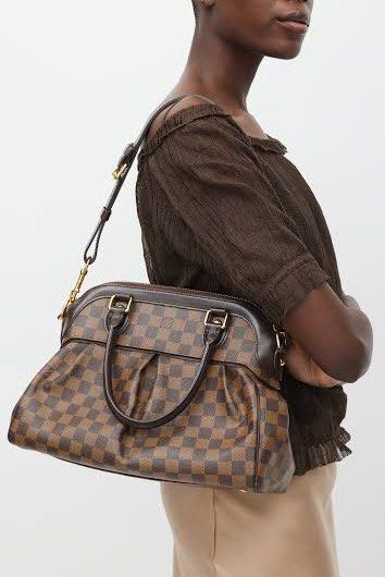 LV Trevi Damier (Category: Luxury Bags & Wallets) located in Paranaque City. Submitted by yourownsparks (Listing ID 1392805722, Image 1). Description: STEAL PRICE! 100% GUARANTEED AUTHENTIC BOUGHT IT FOR 89K RFS : NOT USING.