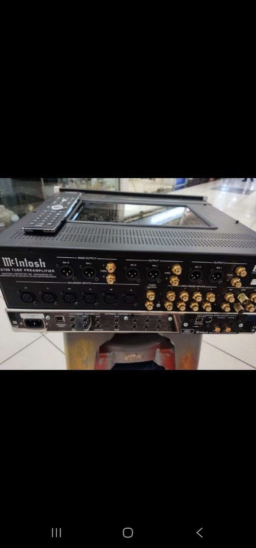 McIntosh c2700 tube preamplifier63825887586817111