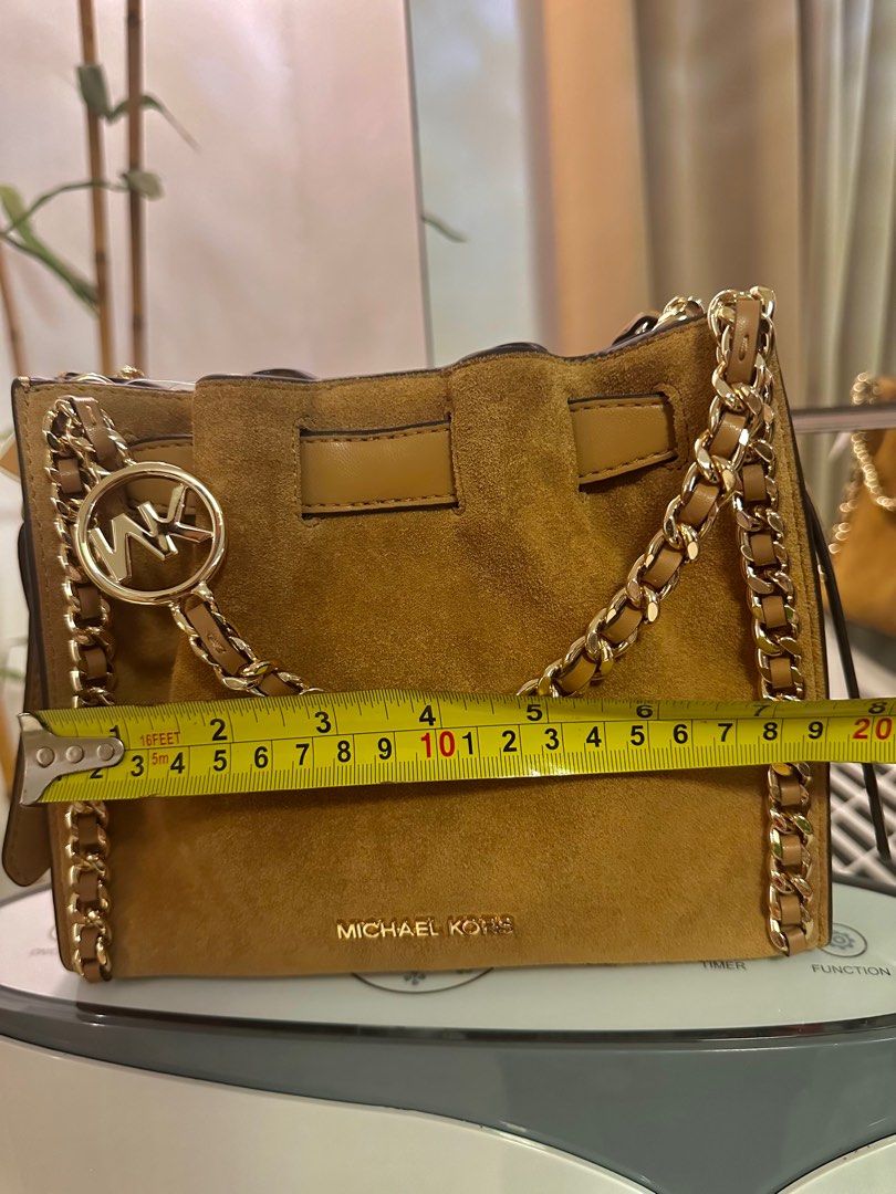 MICHAEL KORS MINA SMALL (Category: Luxury Bags & Wallets) located in Bulacan. Submitted by ecache (Listing ID 1392741740, Image 3). Description: Color : Deer.