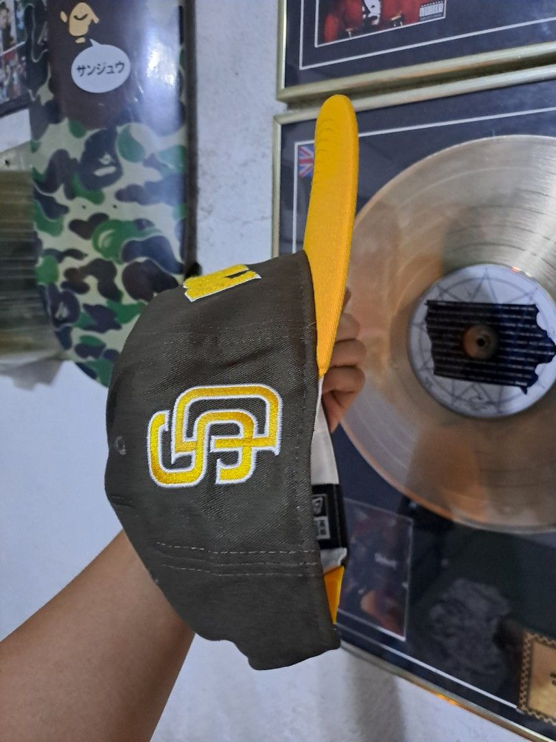 New Era San Diego Padres (Category: Caps & Hats) located in Makati City. Submitted by aizen15 (Listing ID 1392762068, Image 3). Description: New Era The Golfer San Diego Padres.