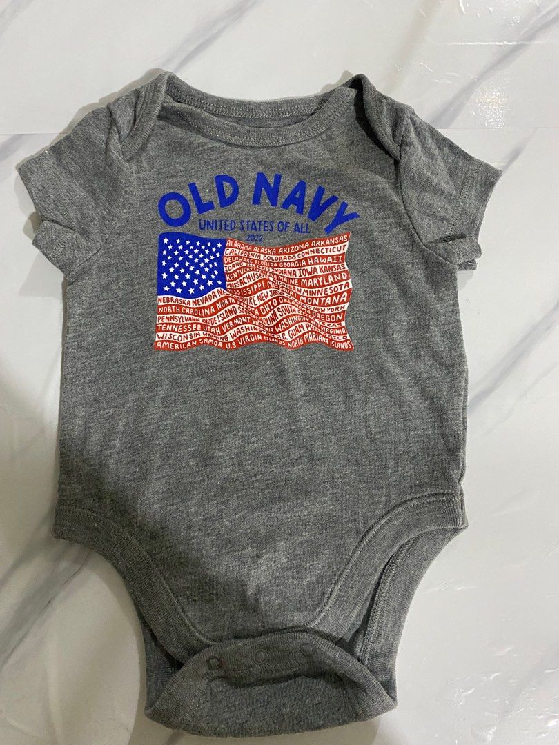 Old navy Gray onsie (Category: Babies & Kids Fashion) located in Las Pinas. Submitted by vasthawk_eee147 (Listing ID 1392725009, Image 2). Description: 10/10 color Good condition Like new .