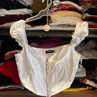 (Category: ) located in . Submitted by apreloved.co (Listing ID 1392745517, Image 1). Description: .