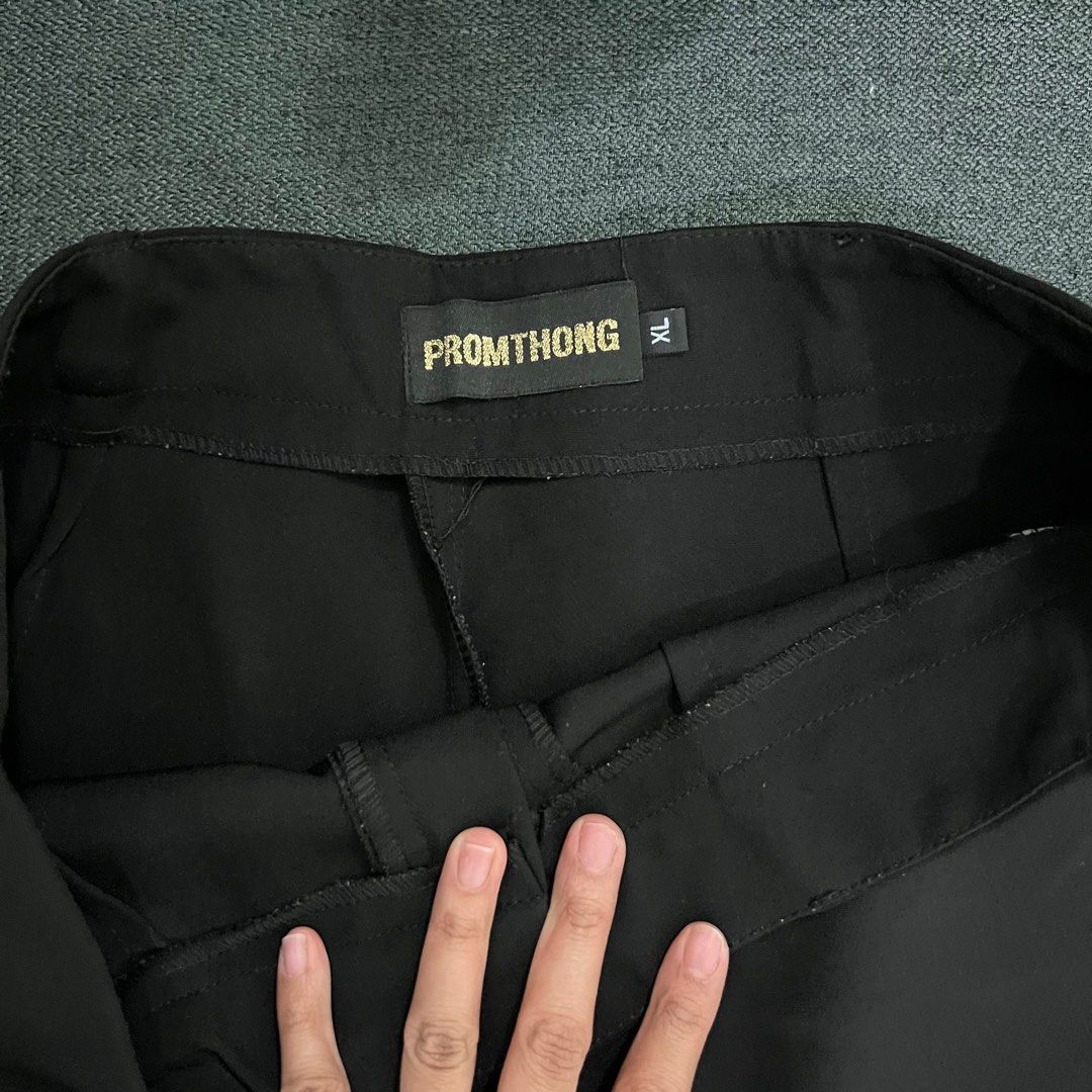 Prom Thong Bangkok Shorts (Category: Shorts) located in Manila. Submitted by ccccccc08 (Listing ID 1392832071, Image 3). Description: Used once. No flaw or stains. 9.8/10 condition.