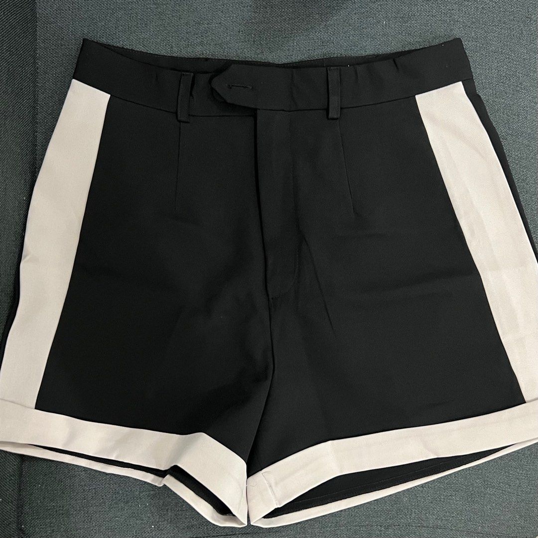 Prom Thong Bangkok Shorts (Category: Shorts) located in Manila. Submitted by ccccccc08 (Listing ID 1392832071, Image 1). Description: Used once. No flaw or stains. 9.8/10 condition.