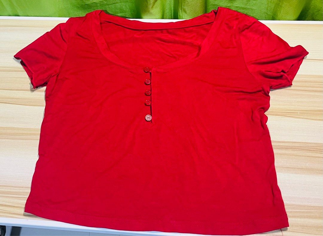 Red Cropped Top (Size M) (Category: Others Tops) located in Taguig. Submitted by declutteringann (Listing ID 1392686133, Image 1). Description: .
