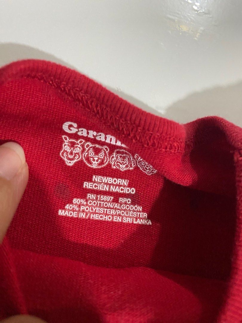 Red sleeveless onsie (Category: Babies & Kids Fashion) located in Las Pinas. Submitted by vasthawk_eee147 (Listing ID 1392733798, Image 2). Description: 10/10in all .