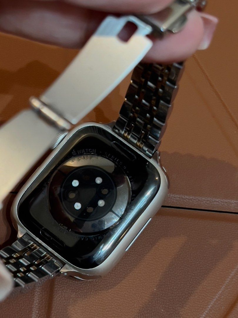 RUSH APPLE WATCH SERIES 9 41MM (Category: Wearables & Smart Watches) located in Manila. Submitted by alexa.dg (Listing ID 1392805649, Image 3). Description: Slightly used apple watch series 9 41mm for sale w/ charging puck (no box) negotiable (sure buyers only please :((( ) Issue: no issues, never been opened, no noticable scratches and dents, perfect condition. RFS: Emergency funds Meetup at: Shipping via lalamove or grab available as well Item 