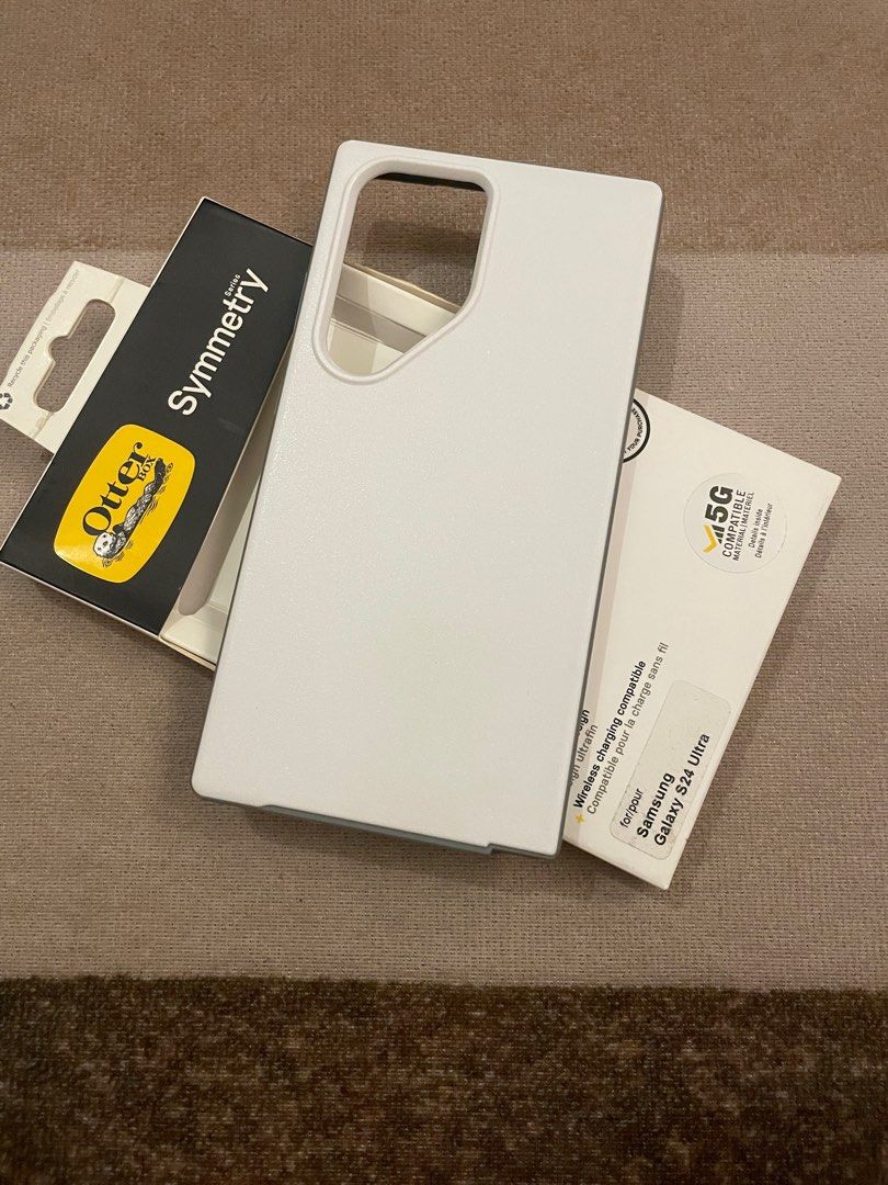 S24 Ultra Case Otterbox Symmetry (Category: Cases & Sleeves) located in Quezon City. Submitted by saoirse027 (Listing ID 1392844465, Image 2). Description: Otterbox Symmetry Case Authentic Like BrandNew!! With Original Box Color: White and Gray For S24 Ultra Negotiable for sure buyers MOP: Gash.
