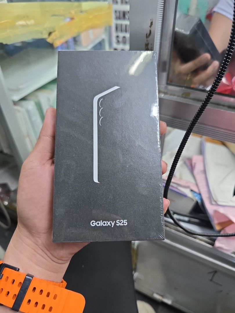 Samsung Galaxy S25 5G 12gb 256gb Dual Sim Openline NTC Approve Snapdragon (Category: Samsung) located in Manila. Submitted by apple12308 (Listing ID 1392848846, Image 1). Description: Samsung Galaxy S25 5G 12gb 256gb Dual Sim Openline NTC Approve Snapdragon Brandnew Sealed with Warranty Onhand Stock.