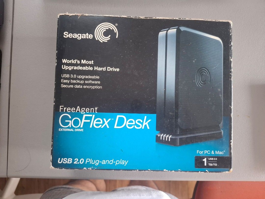Seagate Goflex hardisk enclosure (Category: Hard Disks & Thumbdrives) located in Valenzuela. Submitted by dongsor1978 (Listing ID 1392685132, Image 2). Description: Please read hardisk enclosure only hardisk removed. meet up meycauayan valenzuela area. selling " As is" what you see is what you get. shipping possible buyer would shoulder shipping cost. slightly negotiable.