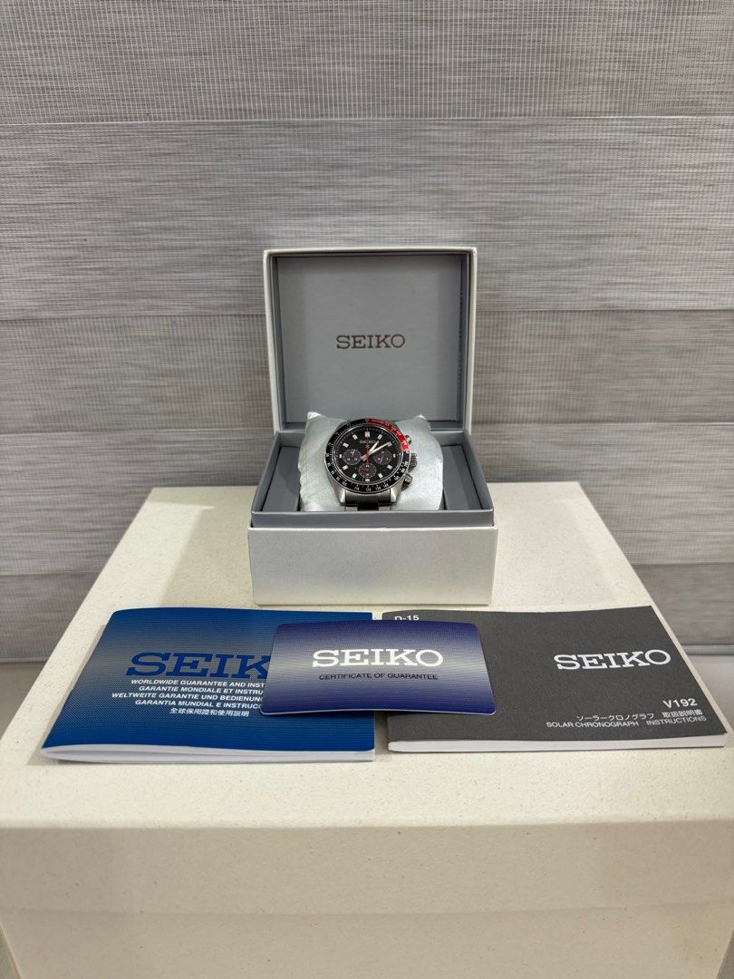Seiko Speedtimer Coke SSC915 (Category: Men's Watches) located in Las Pinas. Submitted by cnp2021 (Listing ID 1392734302, Image 1). Description: USED SEIKO SPEEDTIMER COKE SSC915 - Local AD Purchased April 2025 Box Manuals Warranty card Extra links 9.8/10 Physical condition Grab/Lalamove/Gogoexpress/LBC BDO/BPI/Gcash/Layaway 🏷️ : Php 19,990 📍: Las Pinas DM us for inquiries @kicksntech.