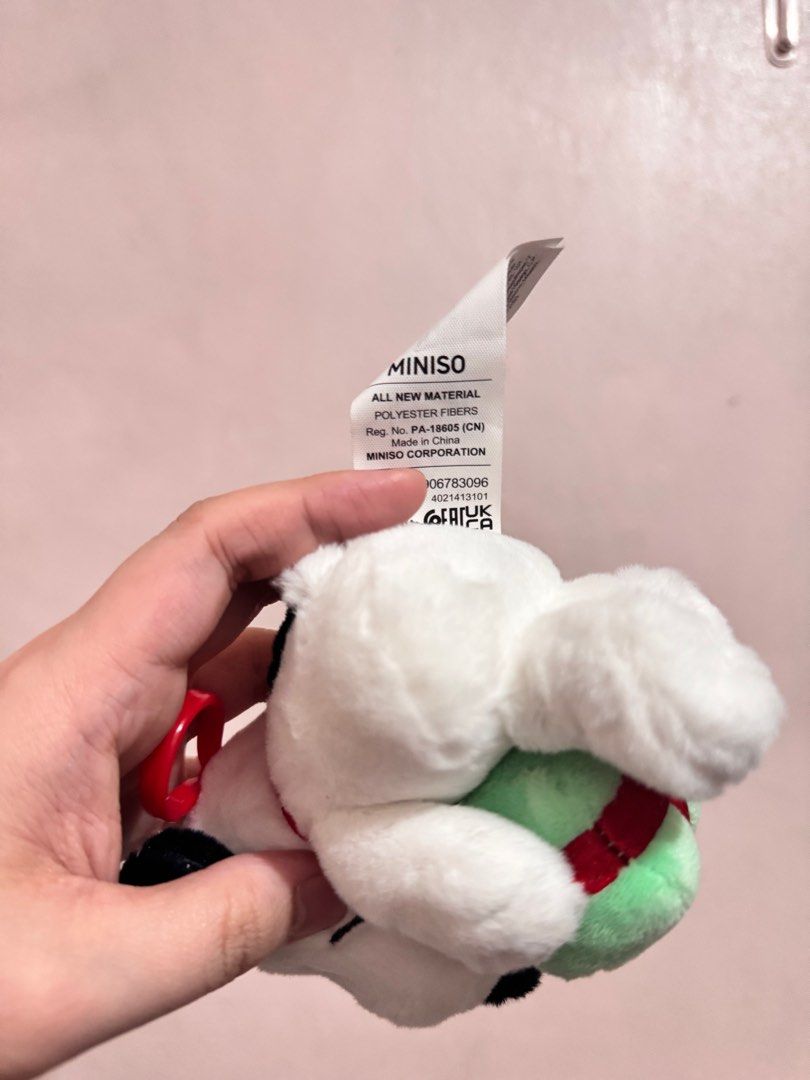 Snoopy Miniso Christmas gift charm (Category: Character Goods) located in Pasay City. Submitted by cnr.ph (Listing ID 1392835050, Image 3). Description: Like new; no etiketa 💗 I only do lalamove/grab express for now. Pasay City.