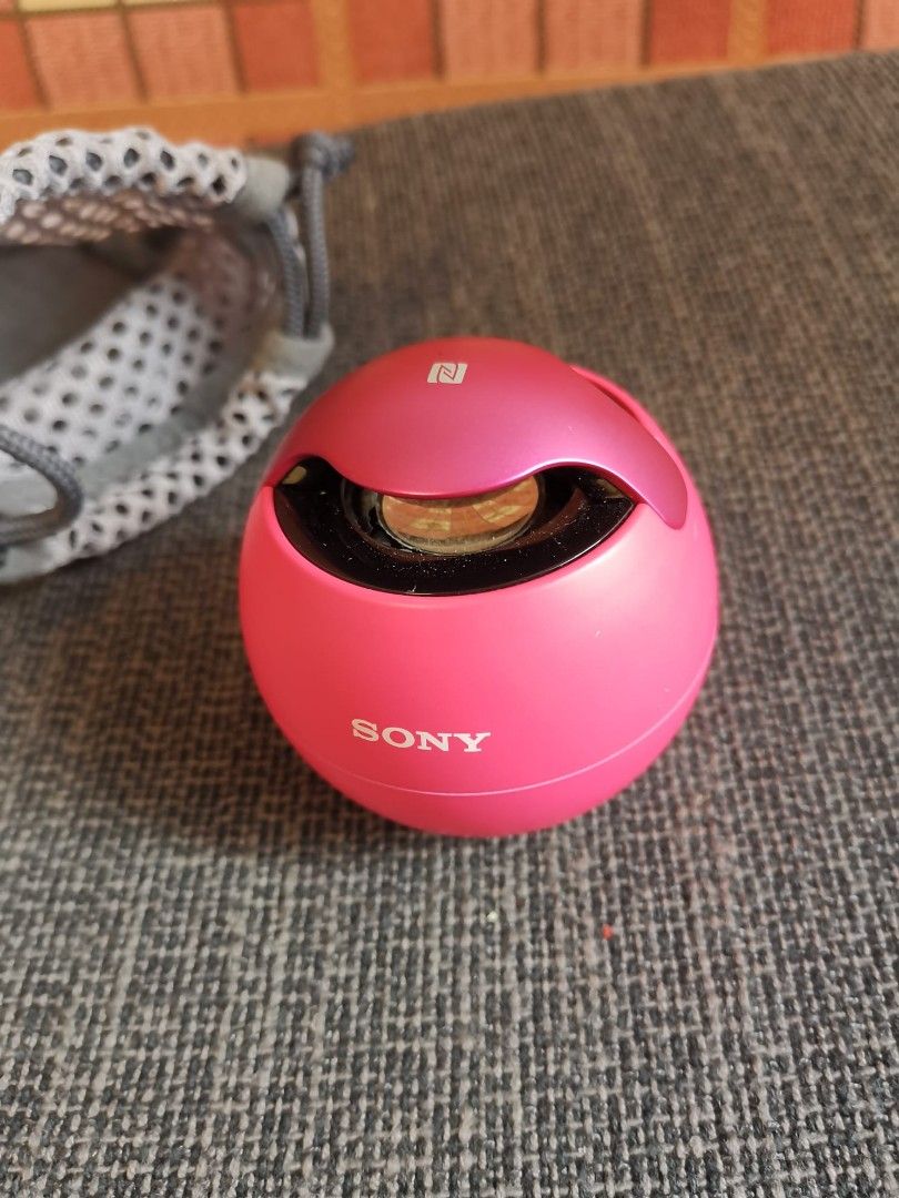 Sony SRS-BTV5 portable NFC Bluetooth wireless speakers system