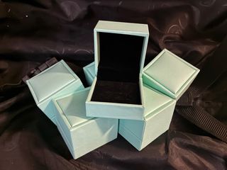 （分類：）位於 。 由 kccivi 提交（商品編號 1392802985，圖片 1）。簡介： 。