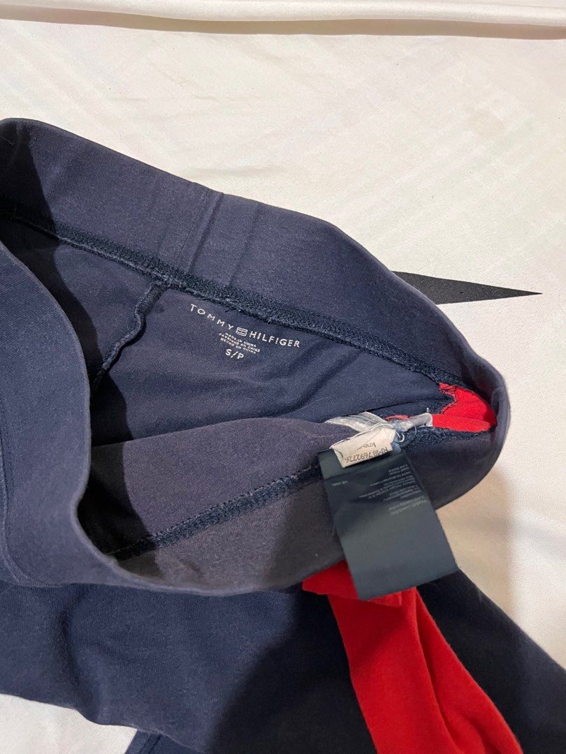 Tommy Hilfiger Leggings (Category: Activewear) located in Baguio. Submitted by arkay_13 (Listing ID 1392837724, Image 2). Description: .