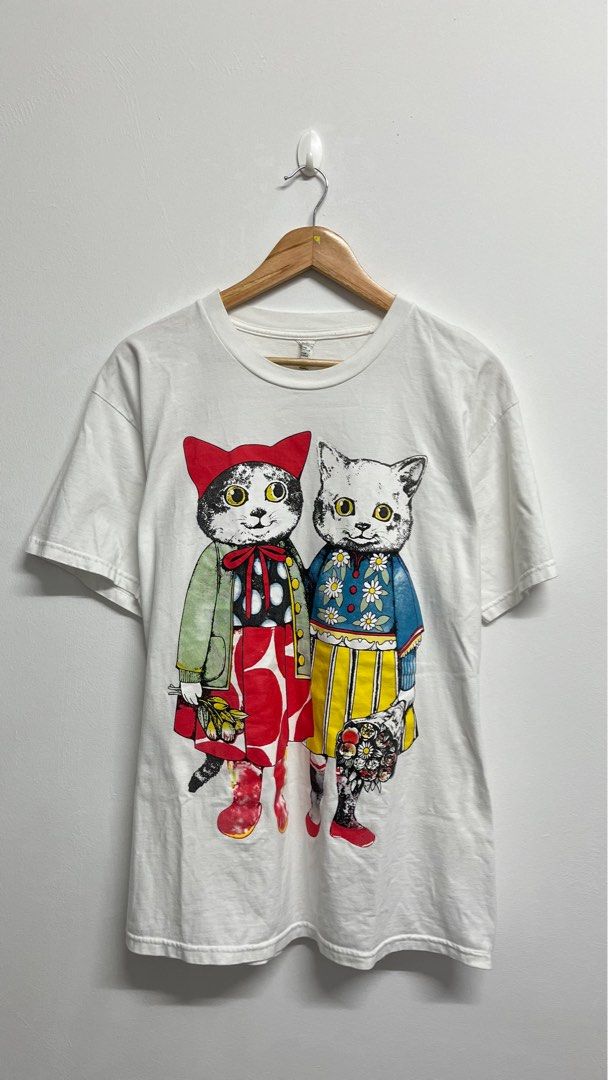 TSHIRT KUCING (Category: Tshirts & Polo Shirts) located in Bedong. Submitted by amarezdeen_891 (Listing ID 1392812601, Image 1). Description: P21 L28.