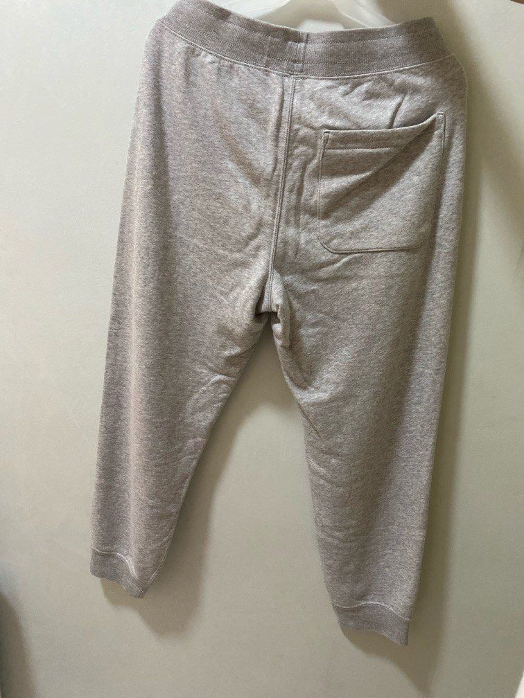 Uniqlo Unisex Sweatpants (Category: Activewear) located in Rizal. Submitted by angelogarcy (Listing ID 1392792169, Image 2). Description: - in good condition (no tear) - pink spots at the back but barely noticeable (as seen in the last image) - location at Cainta, Rizal near Sta. Lucia - buyer shoulders delivery fee - pay via Seabank, GoTyme, or GCash .