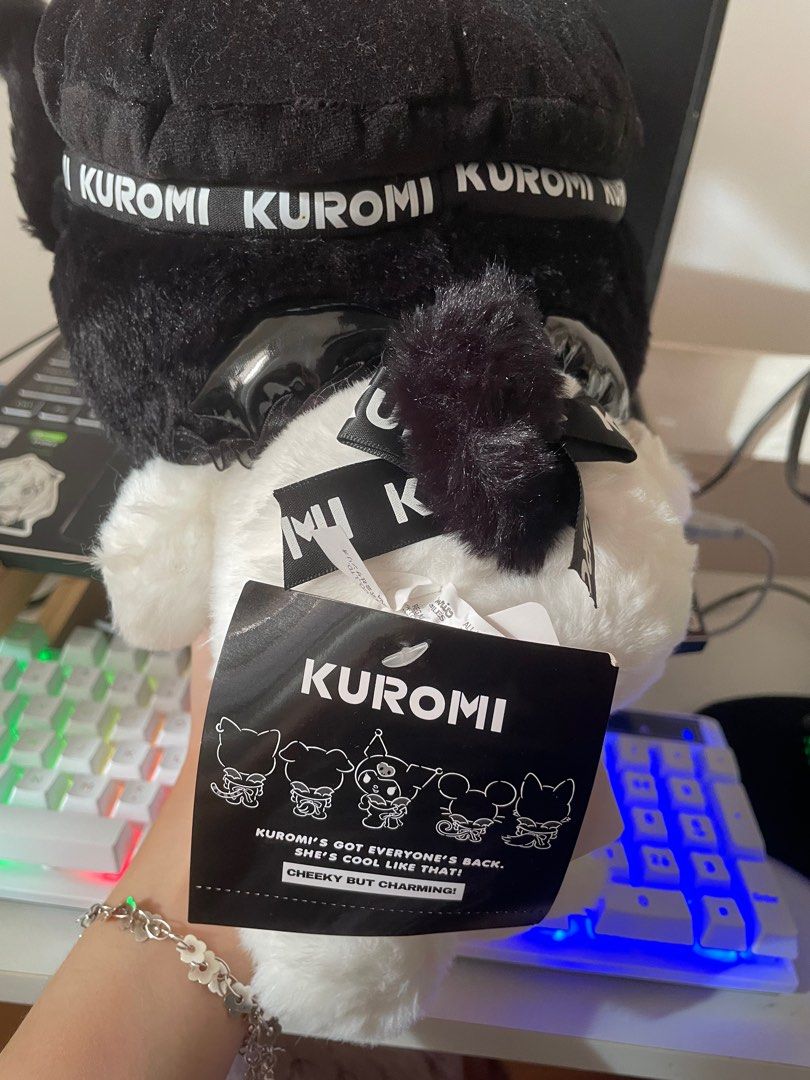 [w pptag] we are kuromi plush (Category: Plushies & Soft Toys) located in Calamba. Submitted by gilbns (Listing ID 1392808602, Image 2). Description: wts lfb we are kuromies 5 plush 〰️ with ptag 〰️ like new 〰️ onhand hard let go since it’s one of my prettiest and softest plush 🥹 rfs: need funds & space bought this for 2,900 php but u can dm me ur offers! 🤍 (negotiable pa esp if payo!).
