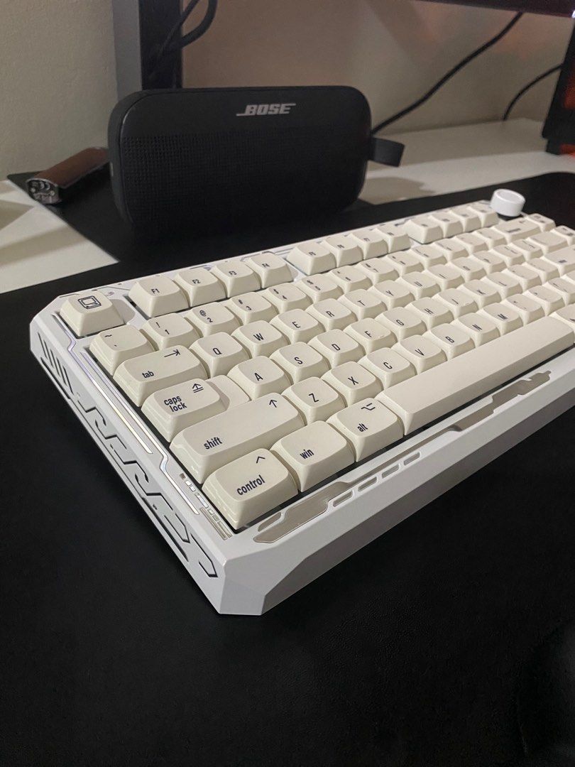 Womier Era75 (Category: Computer Keyboard) located in Quezon City. Submitted by ysabelsonlinethriftstore (Listing ID 1392839109, Image 2). Description: Not sure kung meron na nito sa Pinas isa lang din nakikita ko na seller nito. Womier ERA75 Inclusions Barebones Keycaps Switches- Womier POM switch. Not sure kung anong specific Keycap puller Cord Box Note-Yung original keycaps ang kasama. See last picture for reference Rfs - Switching back to alu