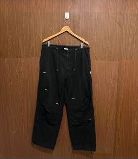 (Category: ) located in . Submitted by streetwear.collections (Listing ID 1392809749, Image 1). Description: .