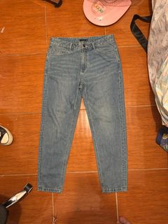 (Category: ) located in . Submitted by jerom19 (Listing ID 1392739570, Image 1). Description: .
