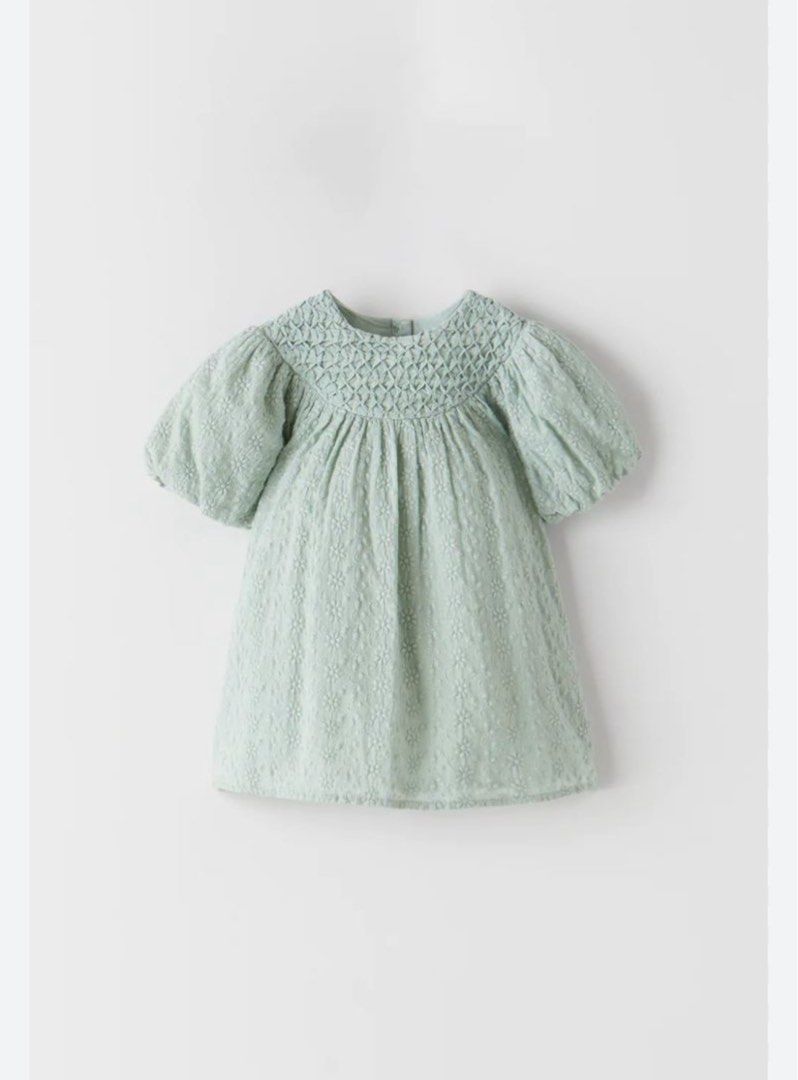 ZARA 12-18M Dress (Category: Babies & Kids Fashion) located in Tagbilaran City. Submitted by lovedbysjc330 (Listing ID 1392740687, Image 1). Description: .