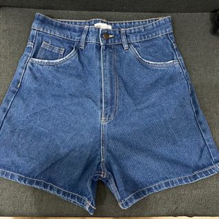 (Category: ) located in . Submitted by ccccccc08 (Listing ID 1392830824, Image 1). Description: .