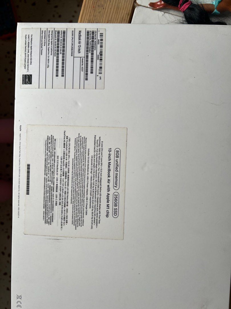 13inch macbook air M1 (Category: Laptops & Notebooks) located in Quezon City. Submitted by fayebree (Listing ID 1392917514, Image 3). Description: .