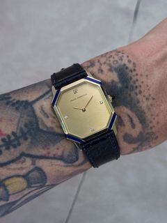 (Category: ) located in . Submitted by e.s.watches (Listing ID 1392967361, Image 1). Description: .