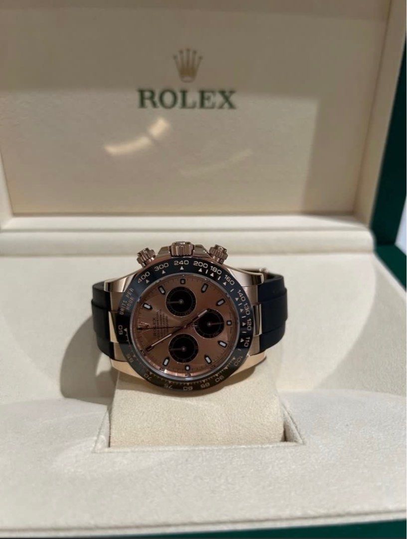 [2020] Rolex Daytona 116515LN- 0018Everose Gold FULL SET (Category: Watches) located in Singapore. Submitted by ihearthermes (Listing ID 1393029840, Image 3). Description: -Complete Set 98% Very good condition Sundust color .
