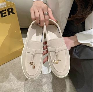 休闲鞋64188934997249110