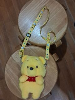 迪士尼小熊維尼斜背包64243745102850110