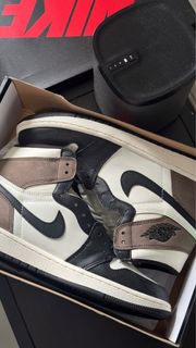 (Category: ) located in . Submitted by sneakerheadinsg (Listing ID 1392933395, Image 1). Description: .