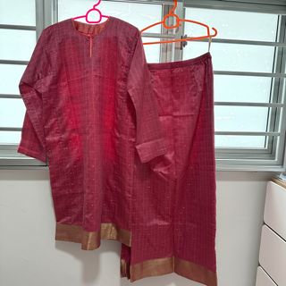 (Category: ) located in . Submitted by shopwithuna (Listing ID 1392980634, Image 1). Description: .