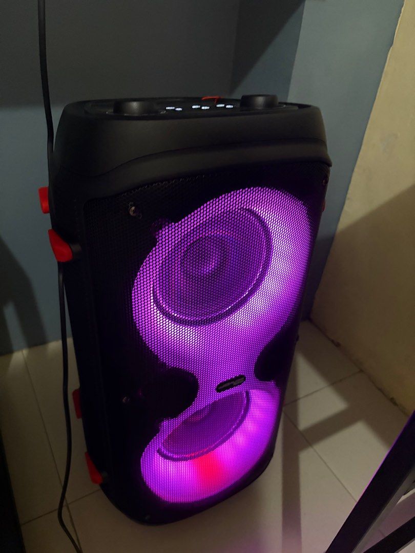 bnew Db audio sonic pro 65 (Category: Soundbars, Speakers & Amplifiers) located in Rizal. Submitted by jane02908 (Listing ID 1392967715, Image 1). Description: bnew pa Complete accesories bagong bago RFS: dalawa kasi binili eh okay na pala ang isa kasi sobrang lakas na may resibo pa..3.5k nabili Solido sounds! may mic pa dalawa .