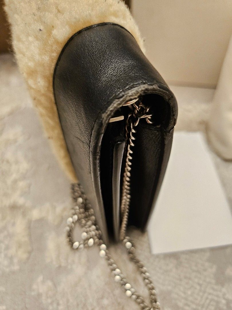 Celine WOC (Category: Luxury Bags & Wallets) located in Manila. Submitted by aniladz (Listing ID 1393009453, Image 2). Description: RFS: Not using anymore.