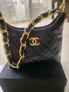 (Category: ) located in . Submitted by bags.wallet (Listing ID 1392983895, Image 1). Description: .