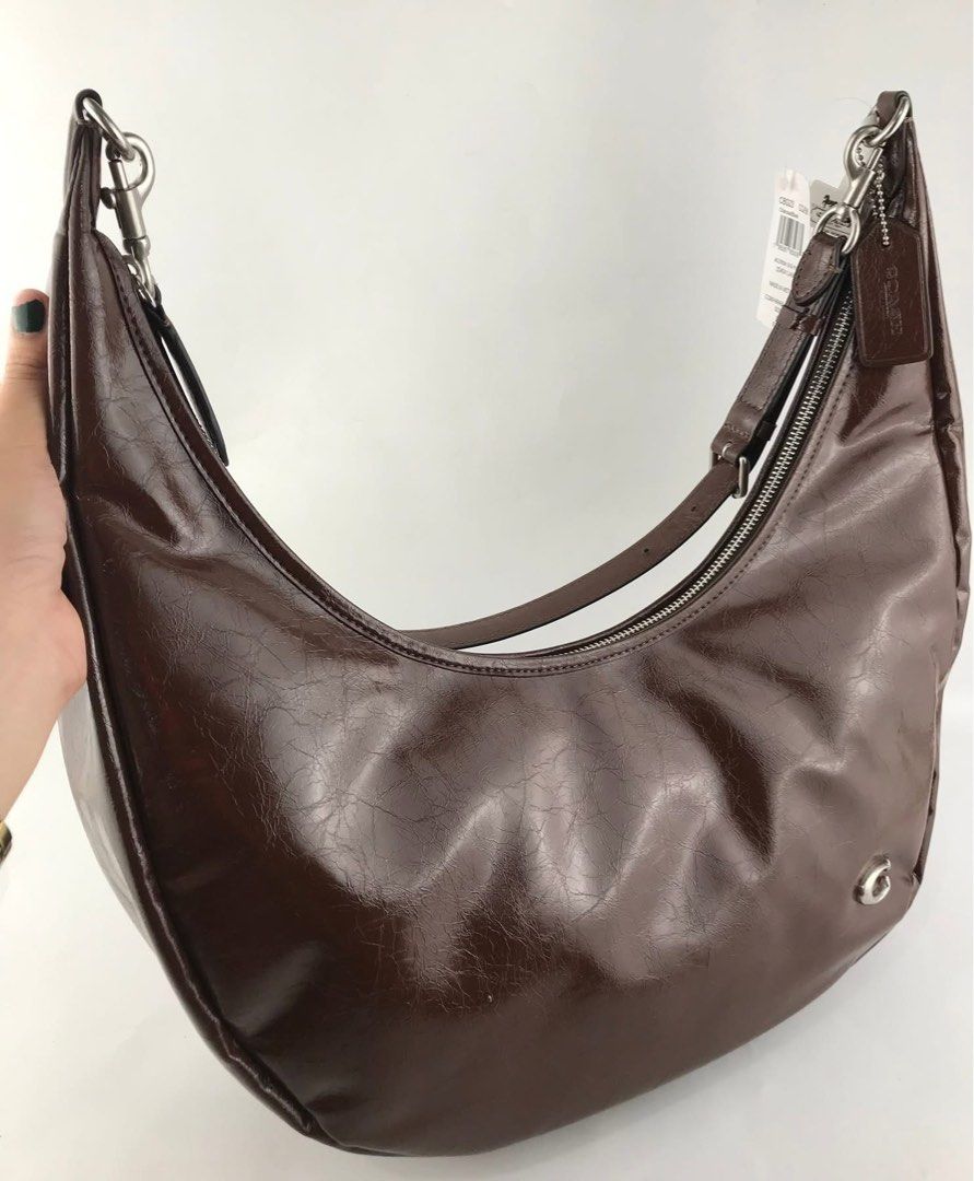 Coach Juliet sling ! (Category: Luxury Bags & Wallets) located in Las Pinas. Submitted by yhn_boutique (Listing ID 1393028325, Image 2). Description: Actual pic posted Complete inclusions Lalamove, grab.. Sameday J&T pay today ship today .
