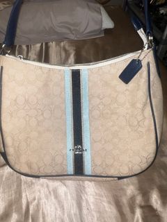 (Category: ) located in . Submitted by adri.larnya (Listing ID 1392992486, Image 1). Description: .