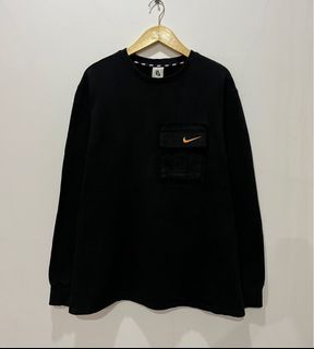 Supreme x nike Dijual Baju Luaran Carousell Indonesia