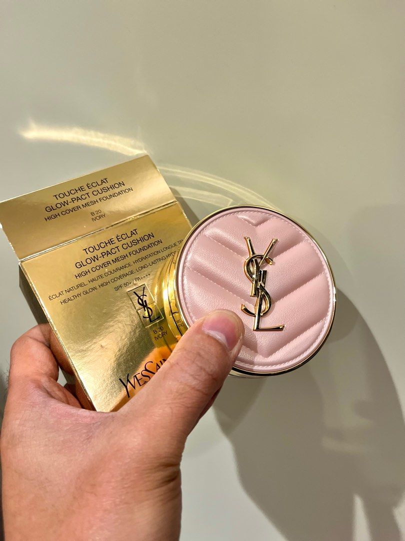 Cushion YSL Touche Eclat Glow-Pact Cushion B20 Ivory, Kesehatan