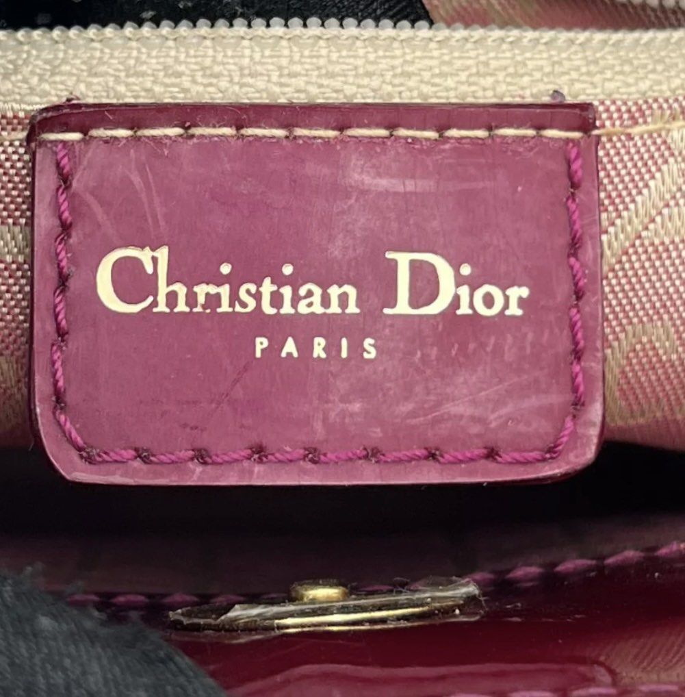 Dior Malice Pearl Bag (Category: Luxury Bags & Wallets) located in Manila. Submitted by kaecel (Listing ID 1393046116, Image 2). Description: Authentic Dior Bag .