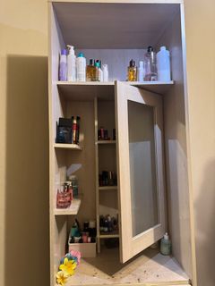 (Category: ) located in . Submitted by katherinele (Listing ID 1392880131, Image 1). Description: .