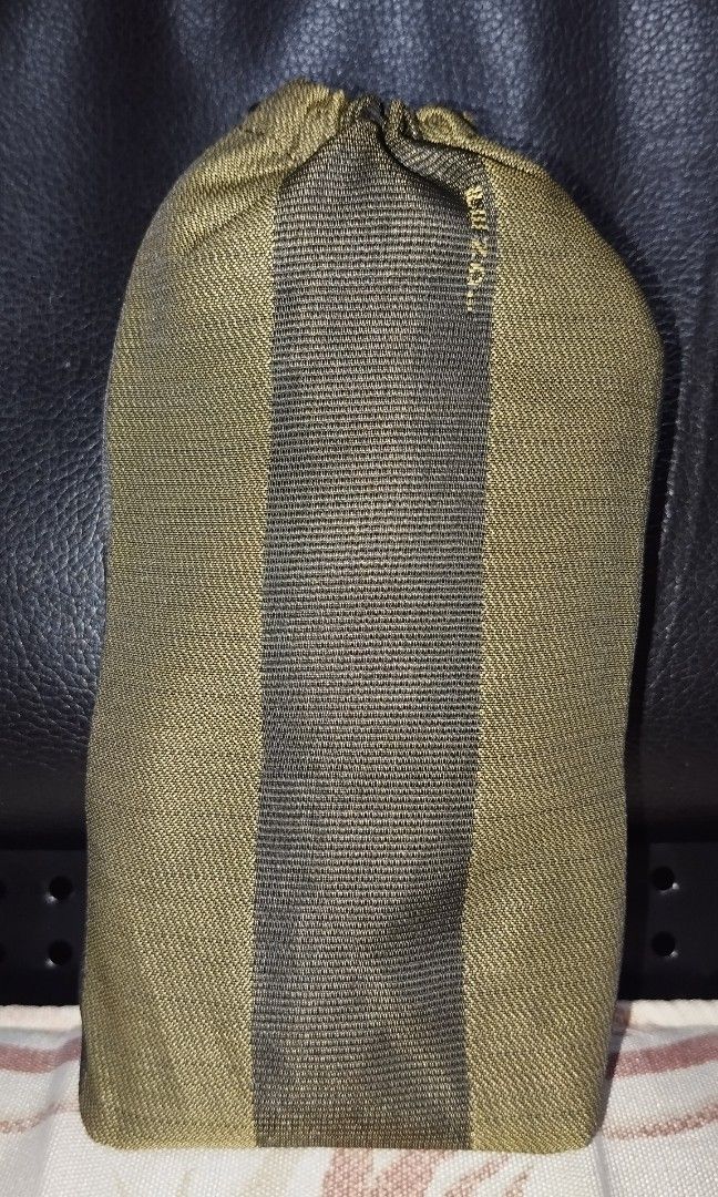 Fendi 7" Drawstring Pouch (Category: Luxury Bags & Wallets) located in Taguig. Submitted by belle25cabano (Listing ID 1392946092, Image 2). Description: Fendi Drawstring Pouch made in Italy, searchable and with etichetta no rips and tears no bubbles, no runs matingkad pa color engraved drawstring ready to use *** can be used as sunglass/cellphone/cosmetic case *** cute sya - pwede rin coin purse Lalamove, LBC COP or J&T.